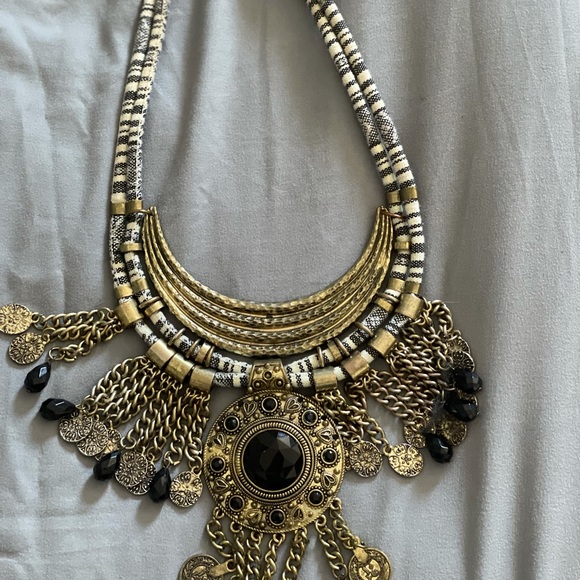 Necklace - Picture 3 of 5